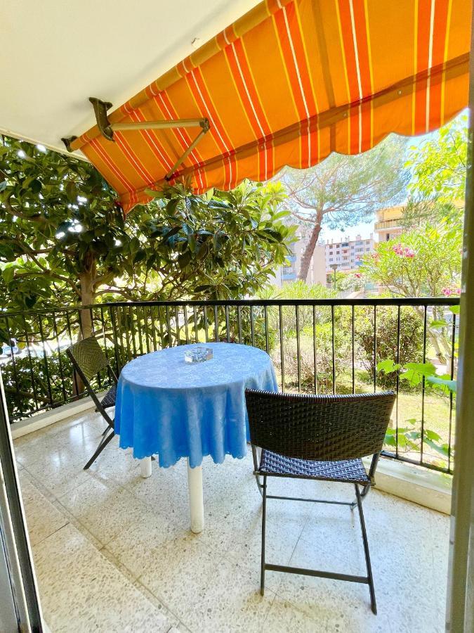 Les Glycines Apartment Menton Exterior photo